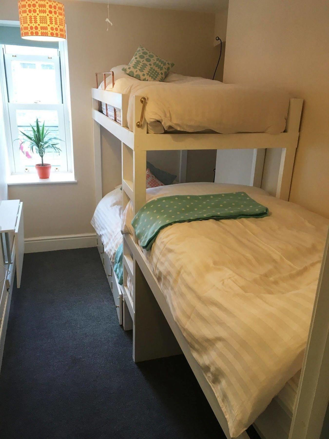 Self Catering Cellb Ffestiniog Hostel Blaenau Ffestiniog Εξωτερικό φωτογραφία